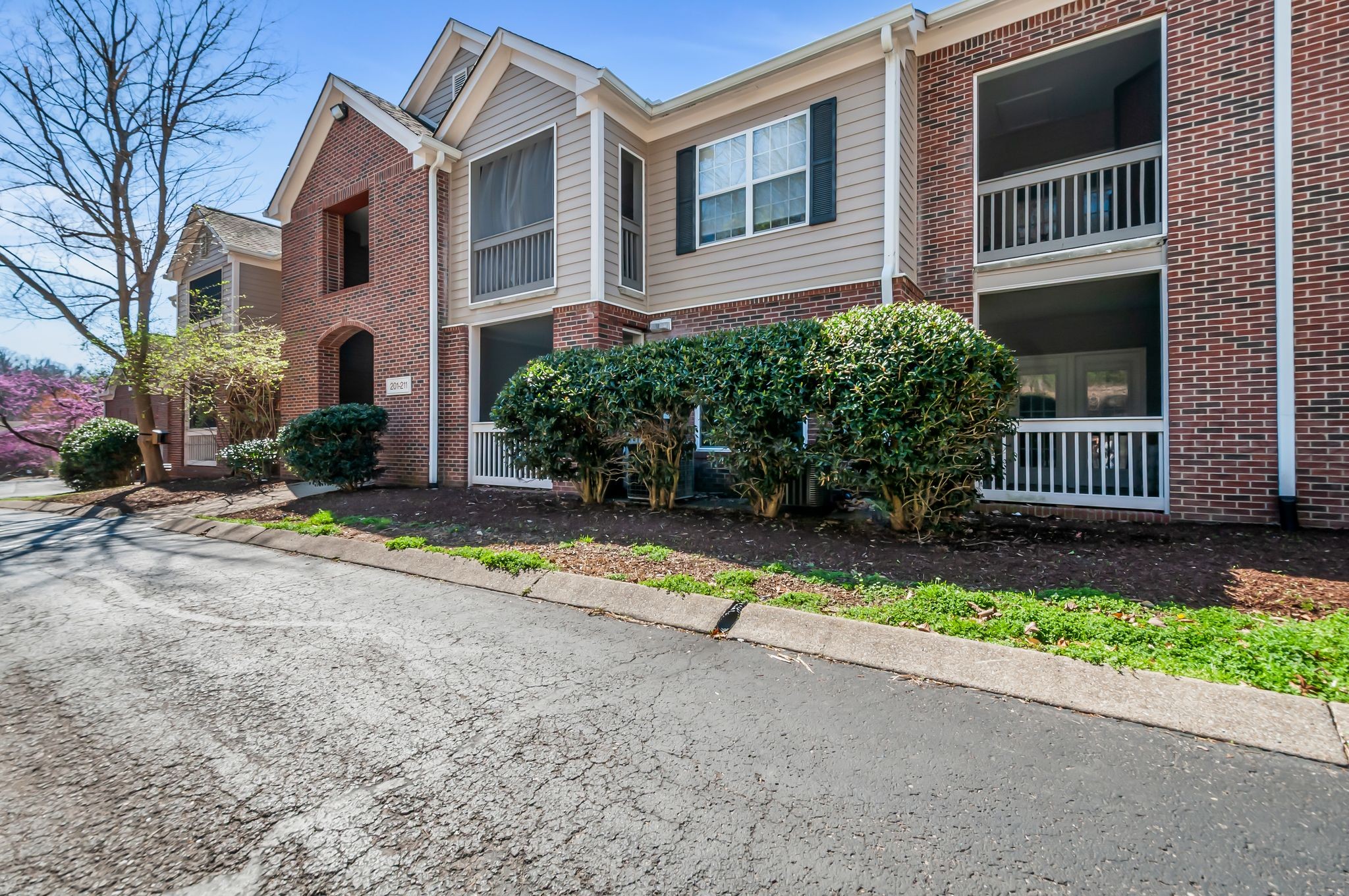 6820 Highway 70 S 206