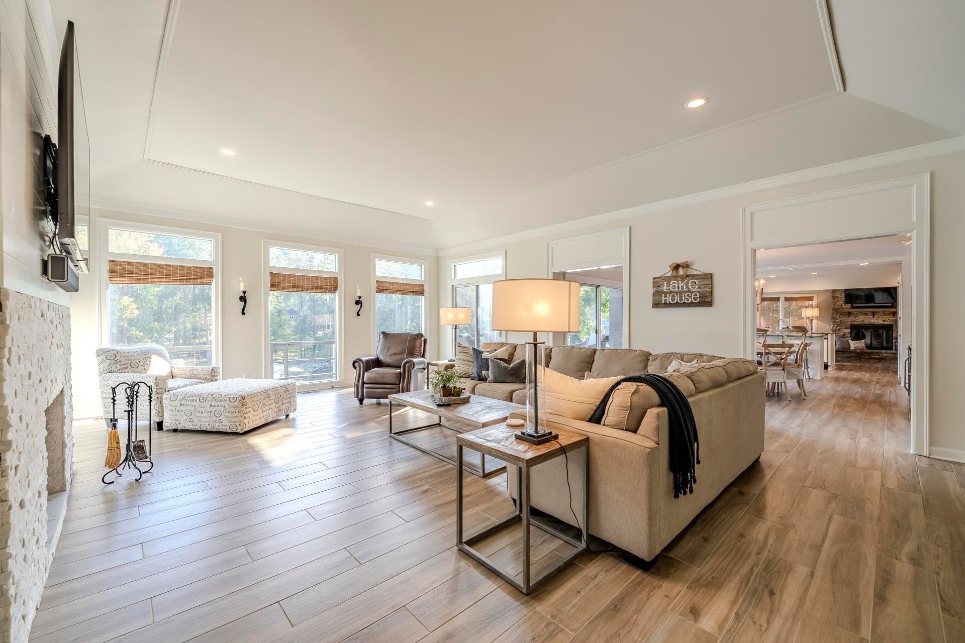 89 EDGEWOOD LN