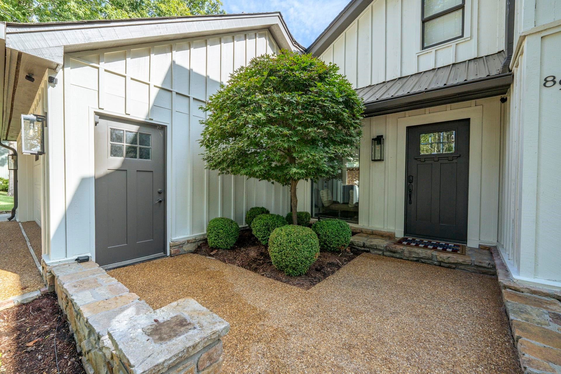 89 EDGEWOOD LN