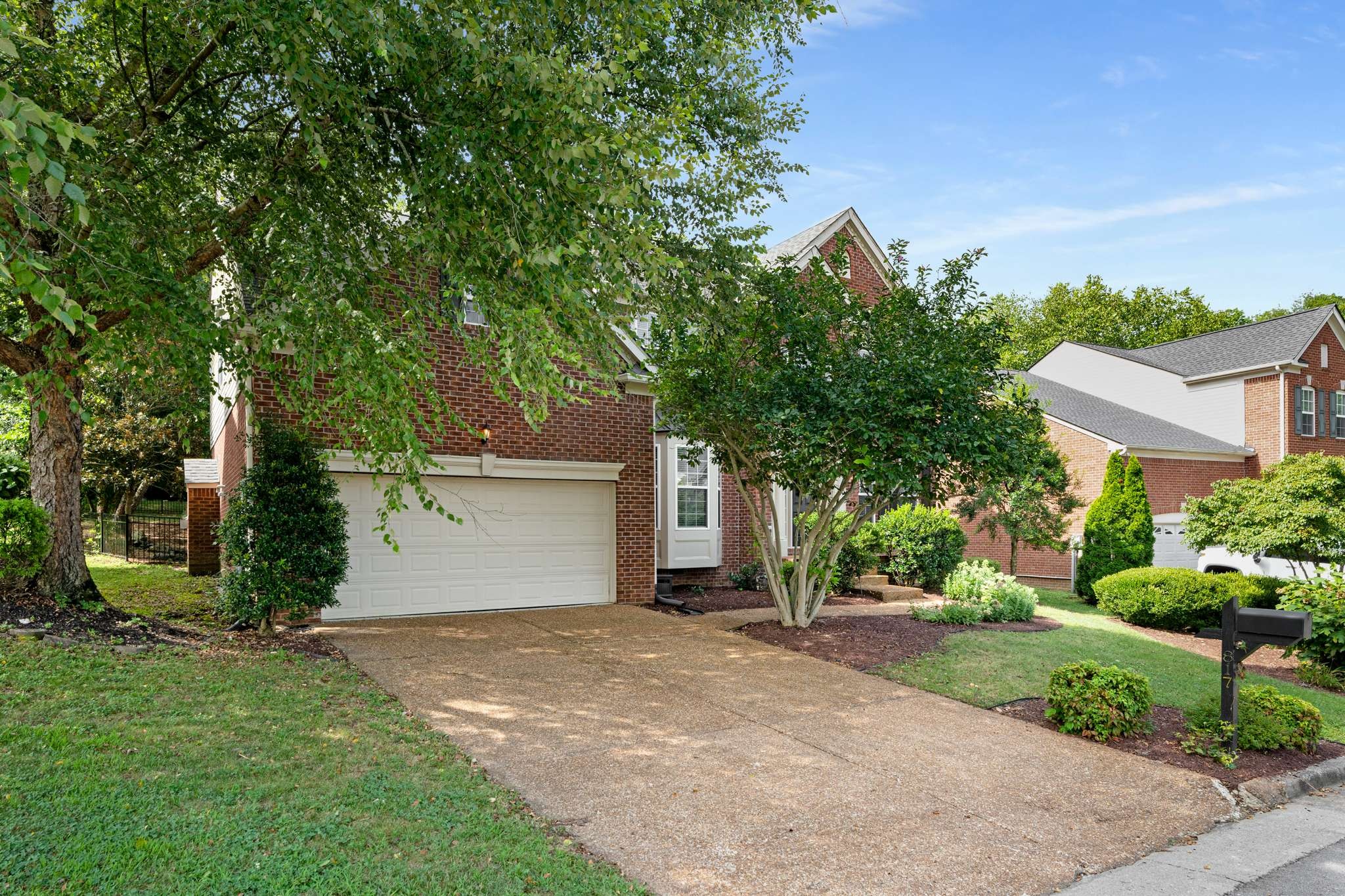 817 Holt Grove Ct
