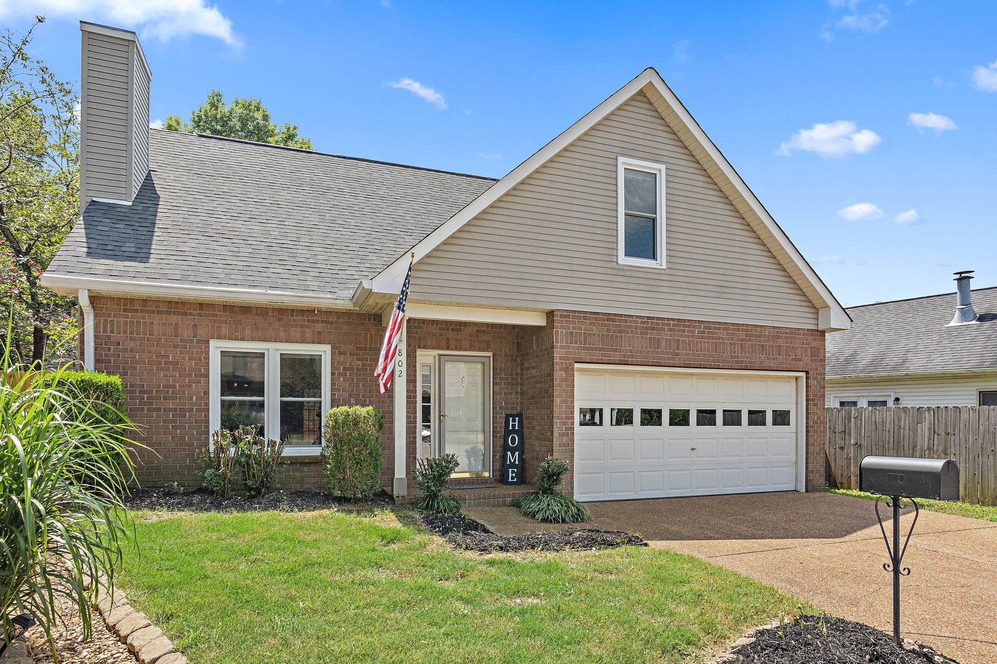 802 Conway Pl