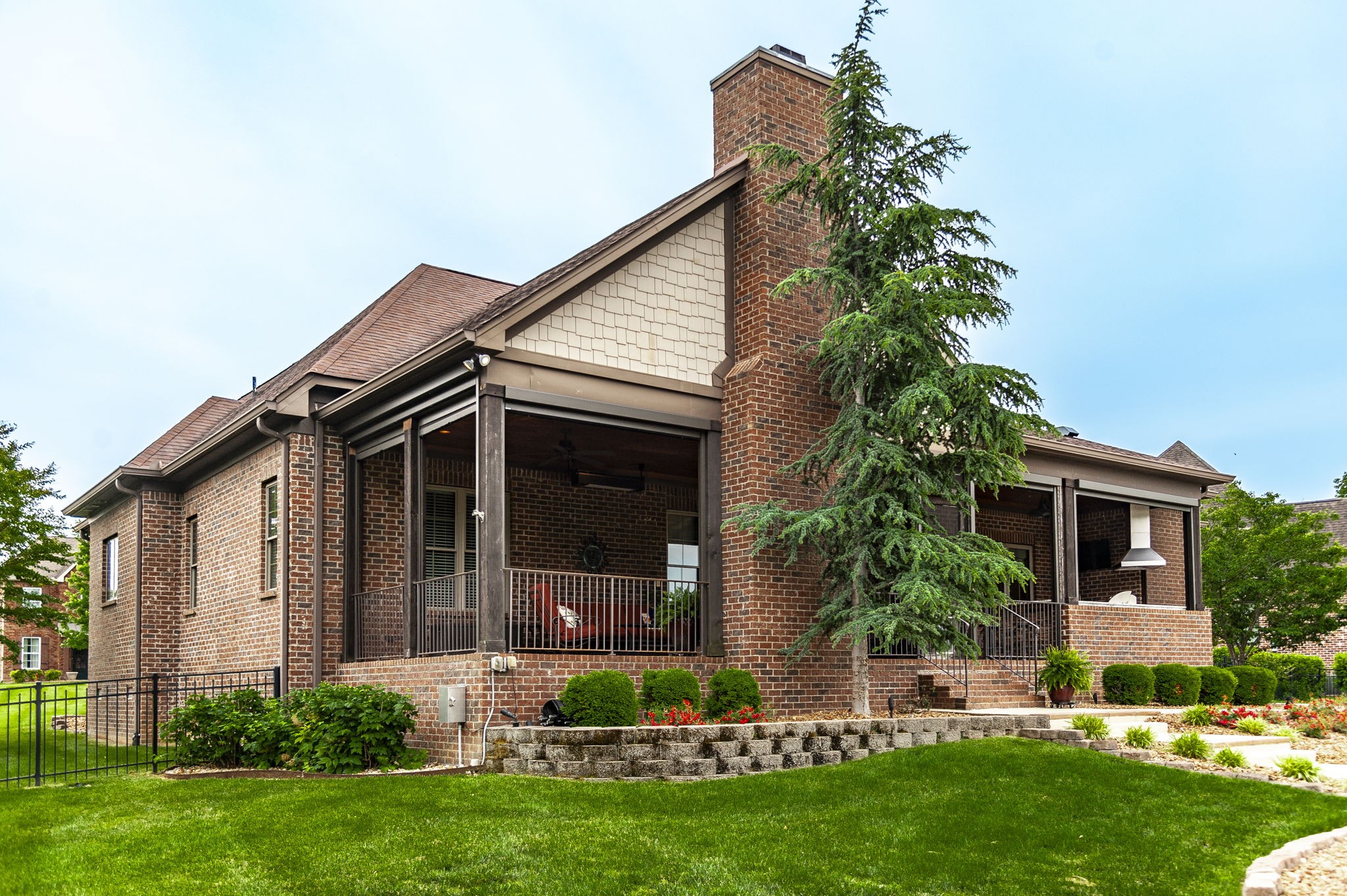 Hendersonville, Tennessee, 37075, United States, 3 Bedrooms Bedrooms, ,4 BathroomsBathrooms,Residential,Contingent,2052092