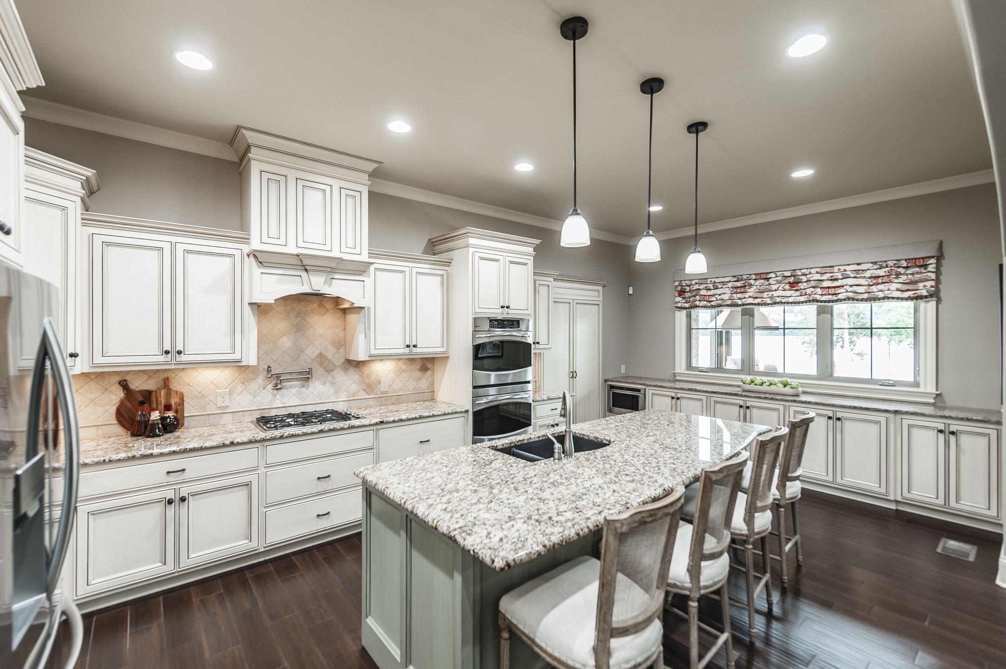 Hendersonville, Tennessee, 37075, United States, 3 Bedrooms Bedrooms, ,4 BathroomsBathrooms,Residential,Contingent,2052092