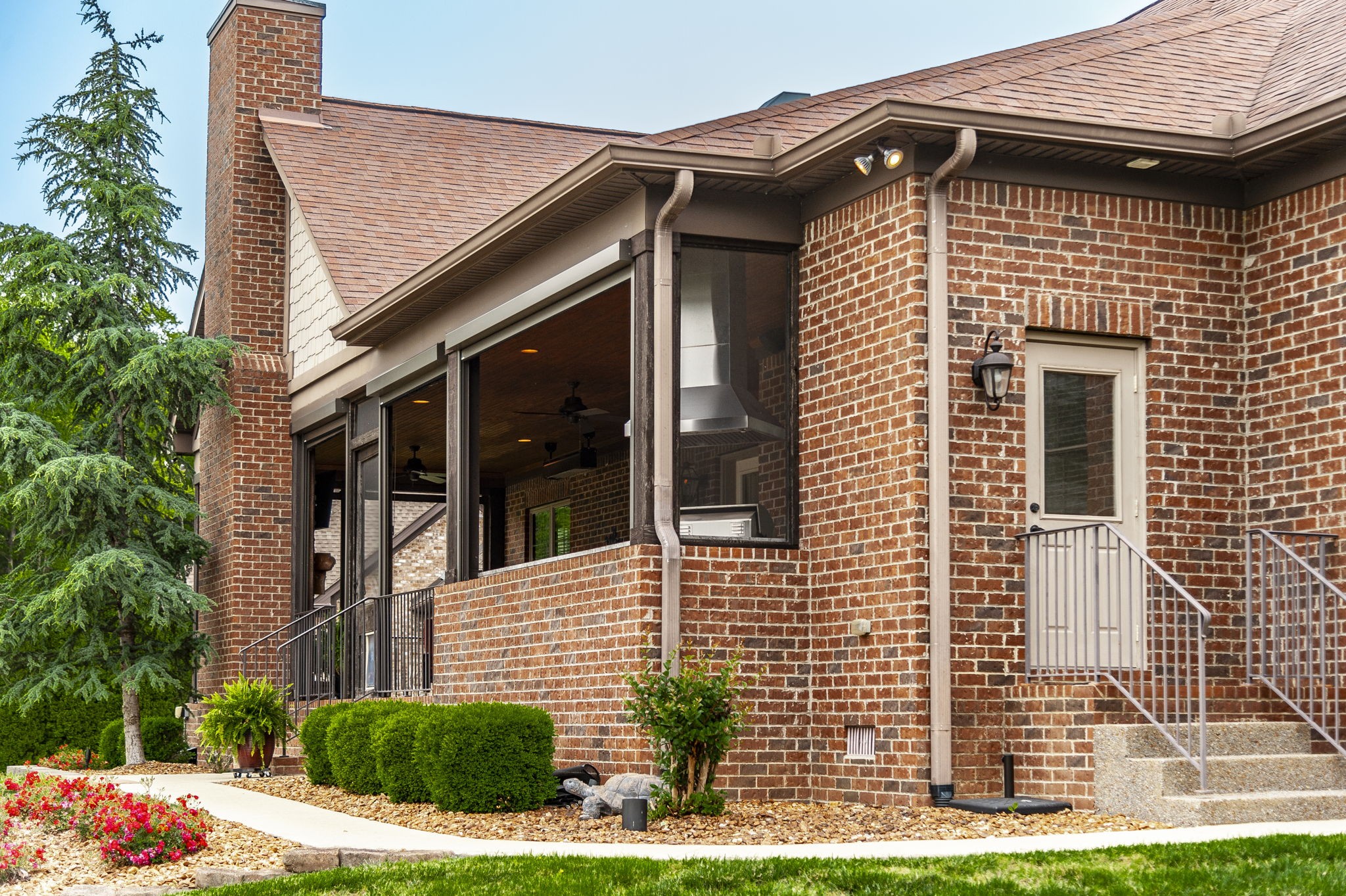 Hendersonville, Tennessee, 37075, United States, 3 Bedrooms Bedrooms, ,4 BathroomsBathrooms,Residential,Contingent,2052092