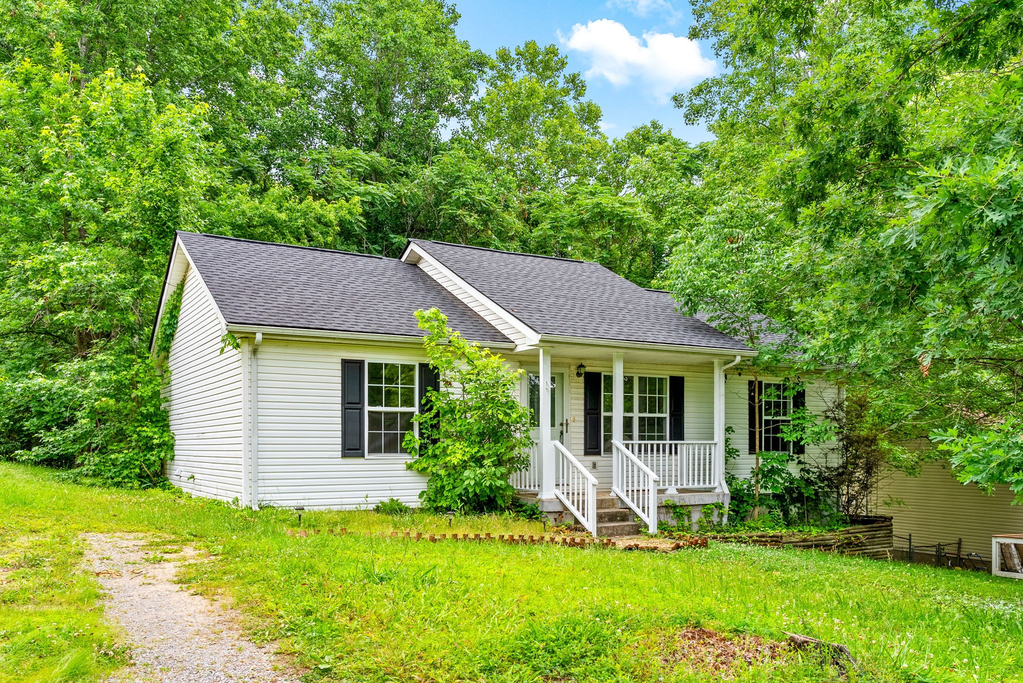 122 Annette Dr