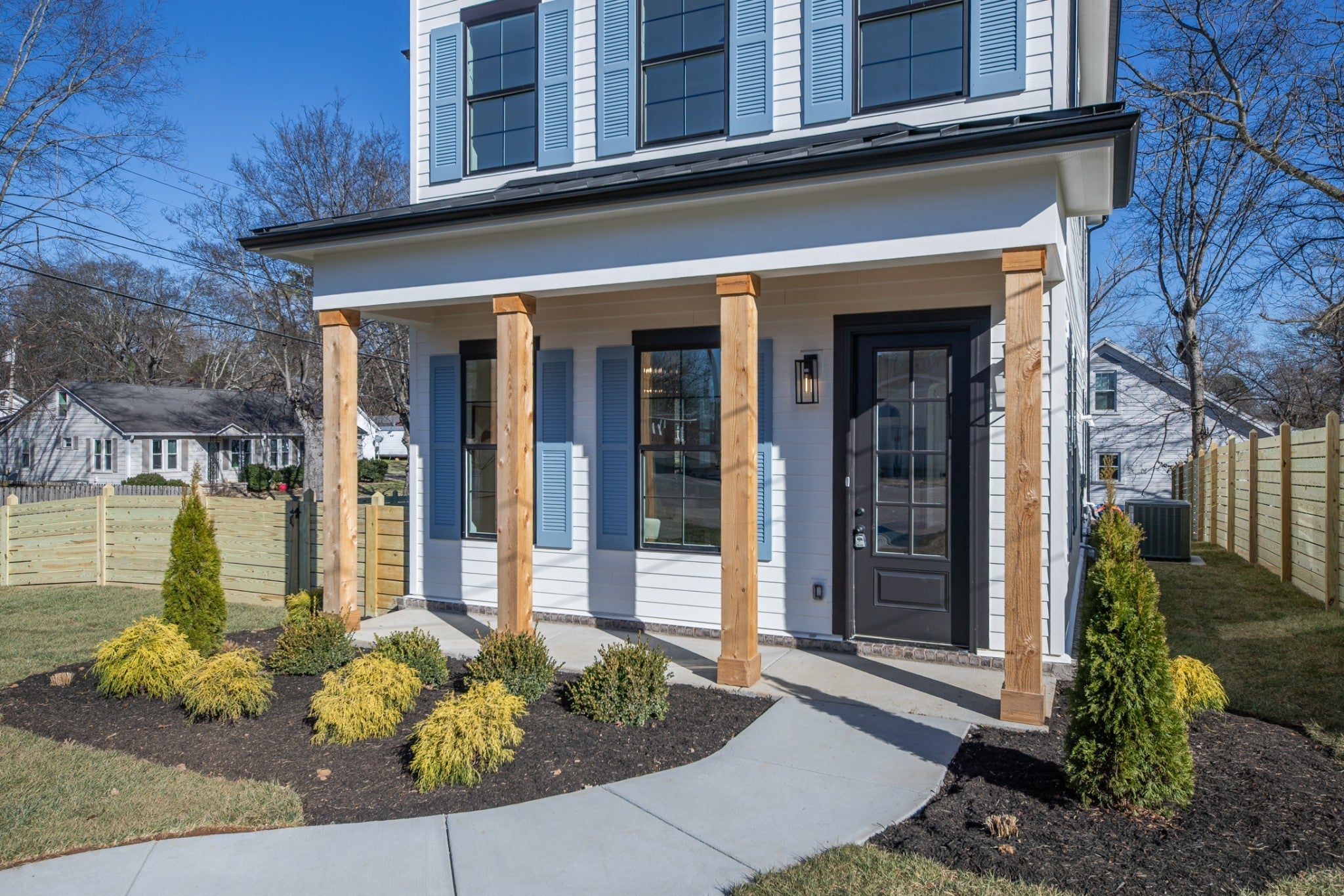 414 Conant St