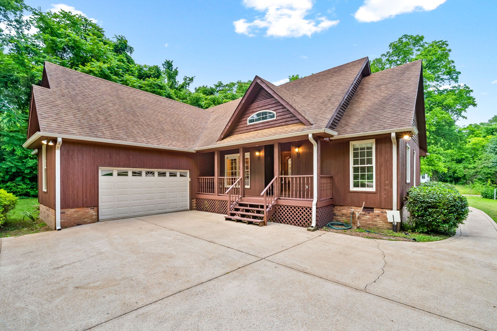 31 White Oak Rd