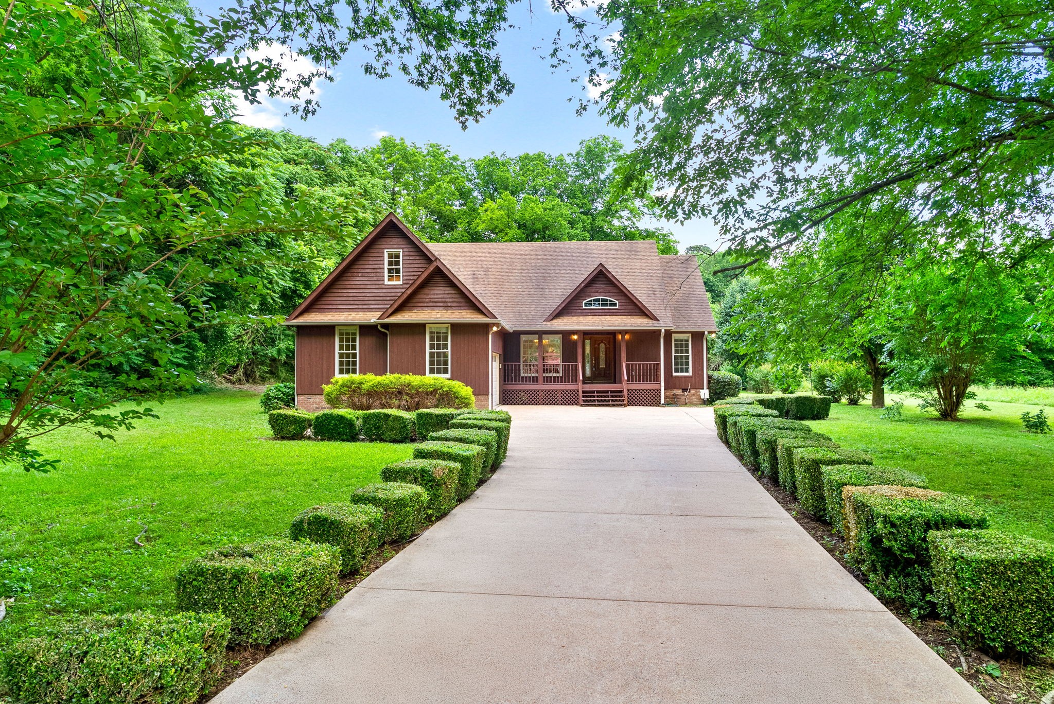 31 White Oak Rd