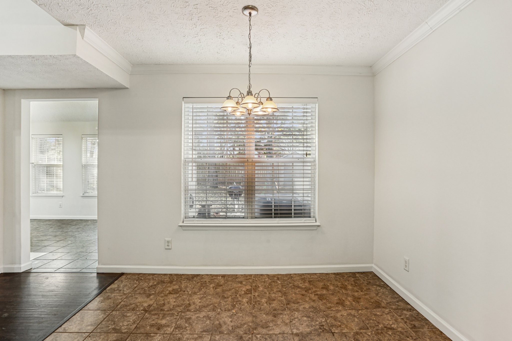 5164 Singing Hills Dr