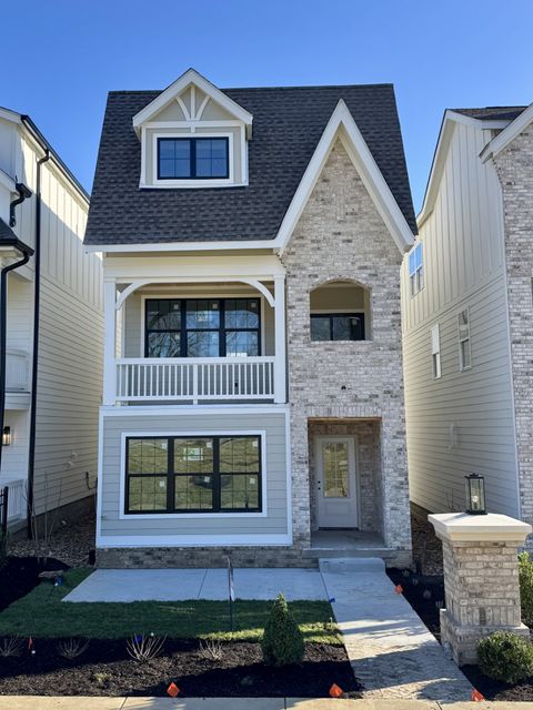 504 Edwin St Nashville TN 37207