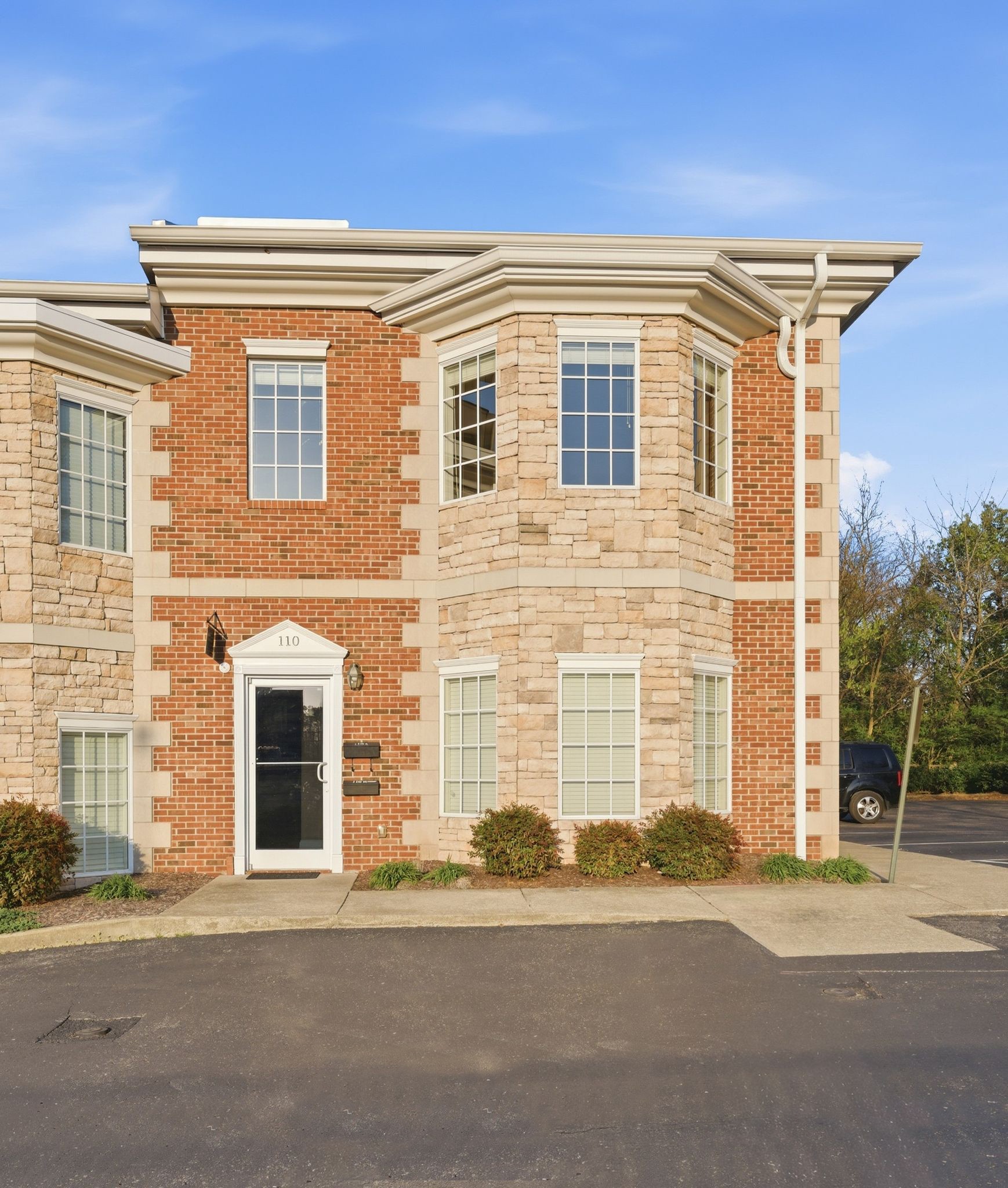 311 S Royal Oaks Blvd