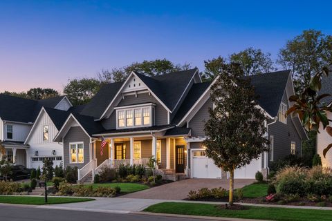 8672 Belladonna Dr College Grove TN 37046