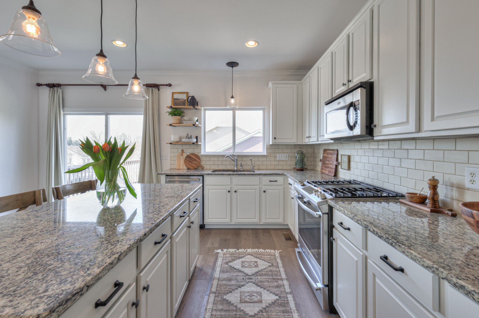 1407 Hanson Dr