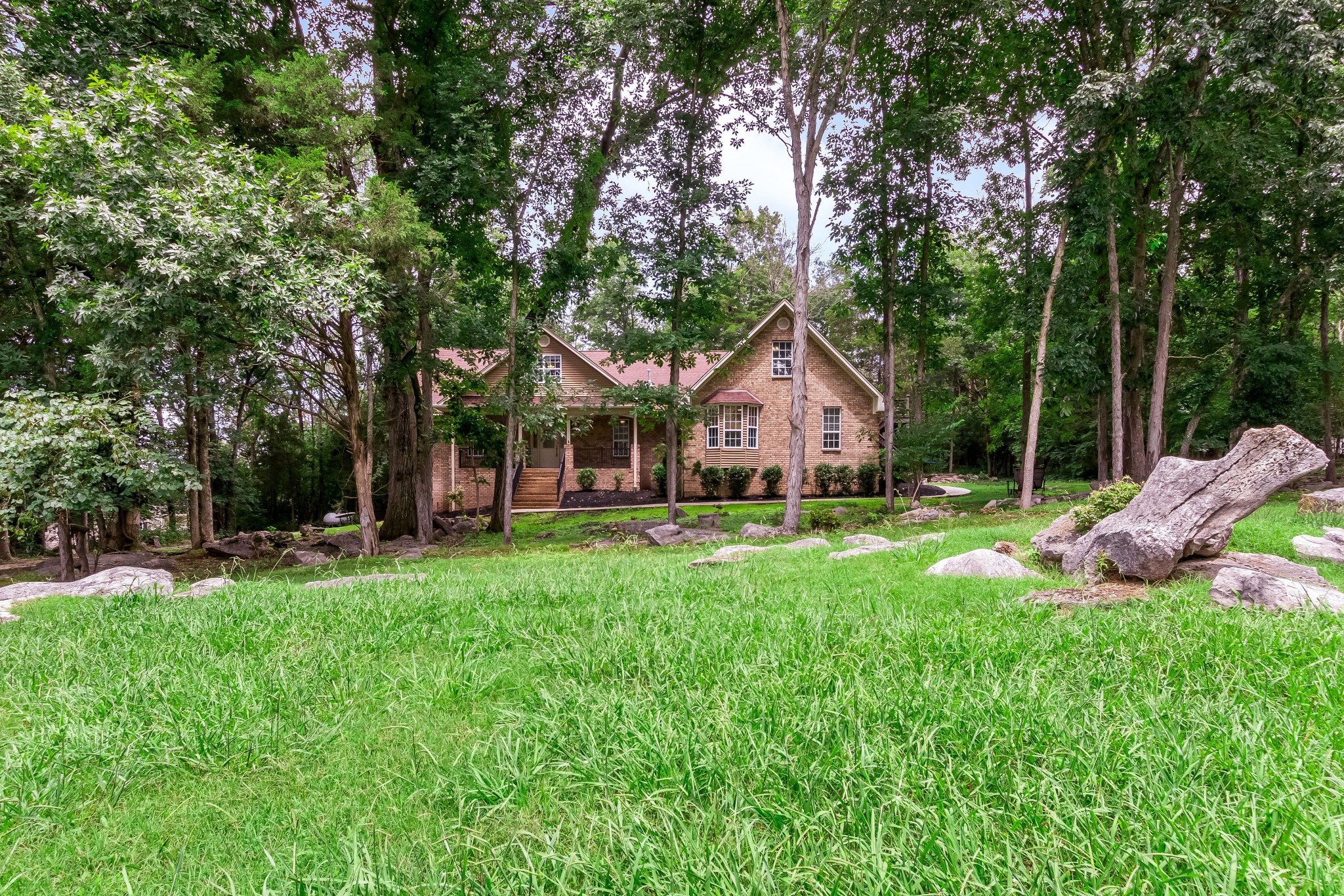 404 Foxglove Pl