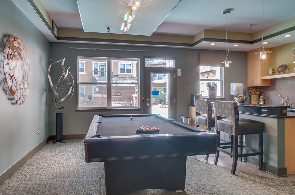 3000 Vanderbilt Pl 413