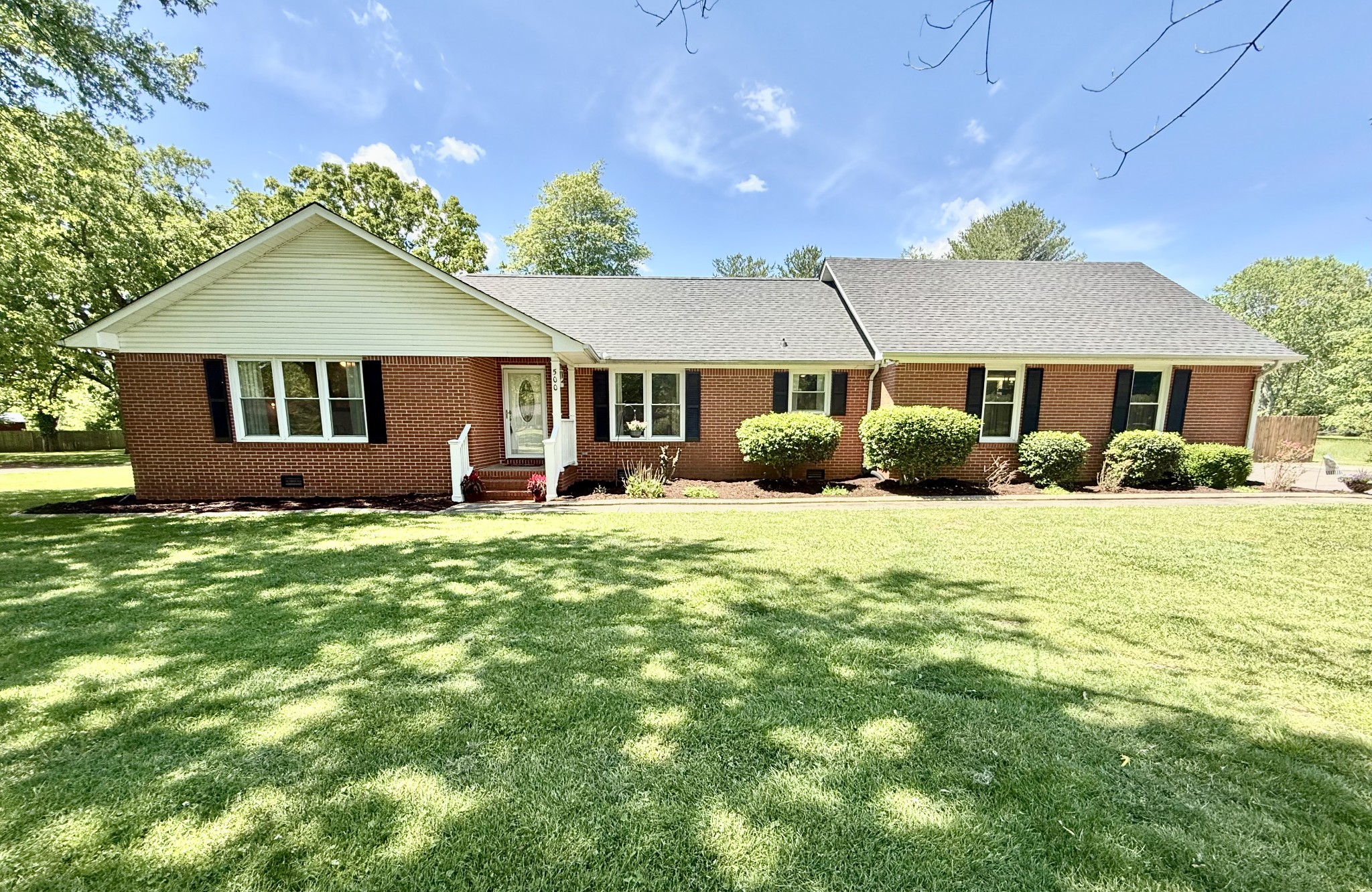 500 Twelve Oaks Rd
