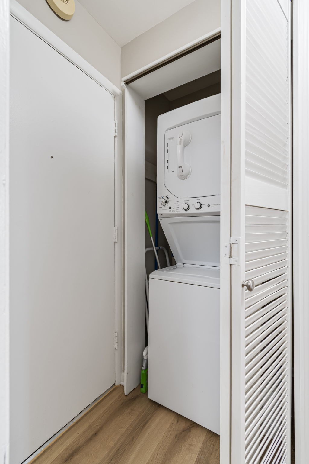 4425 Westlawn Dr D102