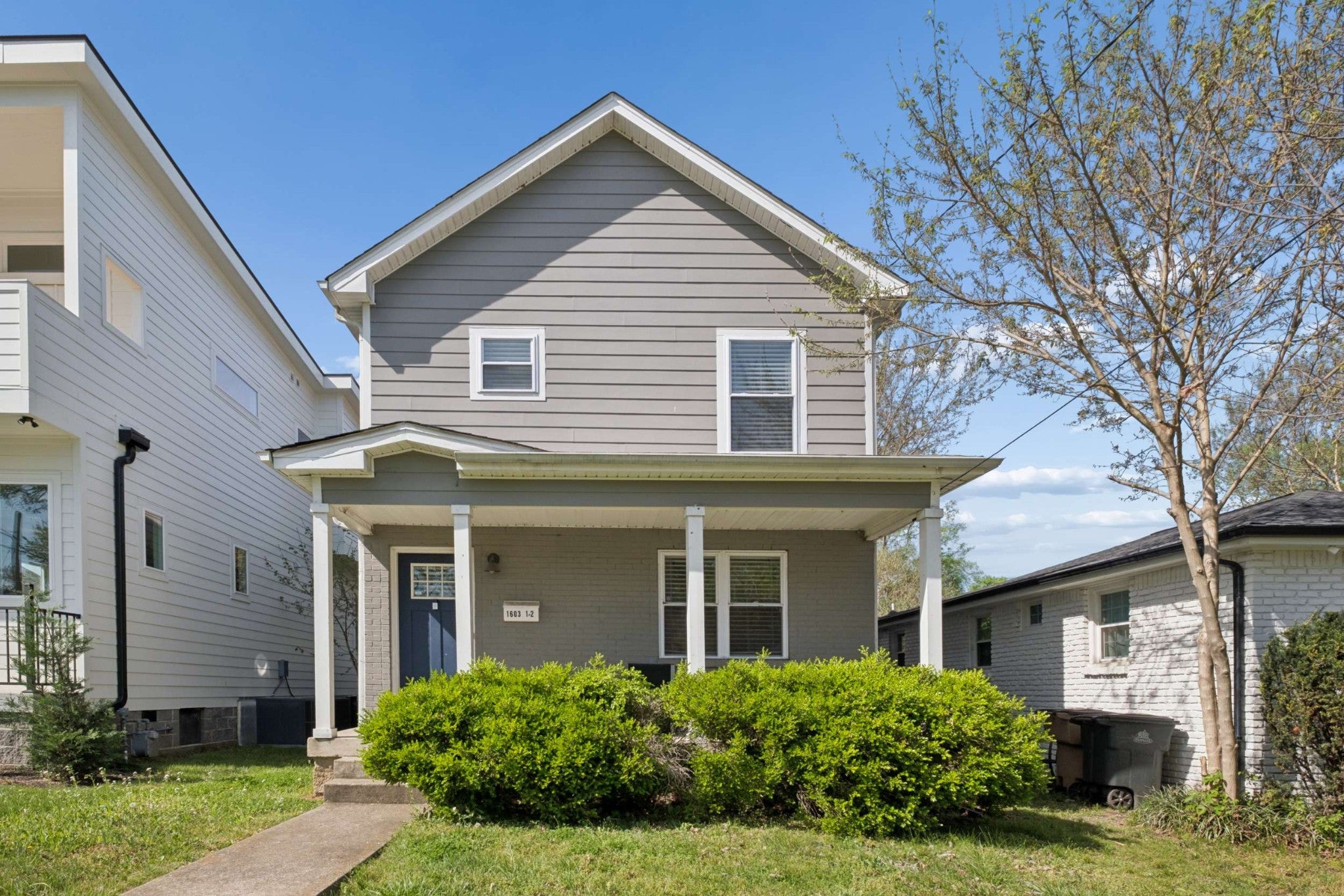 3.0-bed rental at 160312 16th Ave N