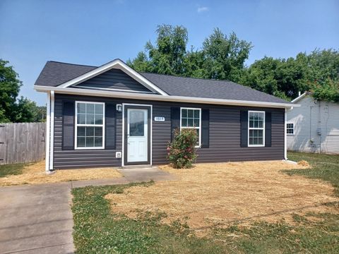 1017 Shadow Ridge Ave Oak Grove KY 42262