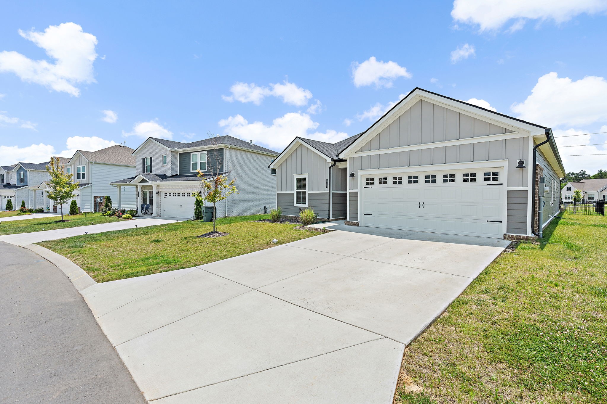 685 Castle Rd