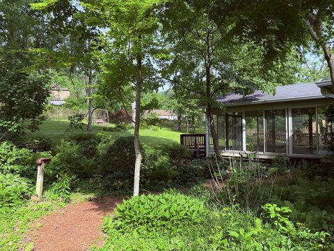 Photo of 2016 Sunny Side Dr, Brentwood, TN 37027 (MLS # 3214499)