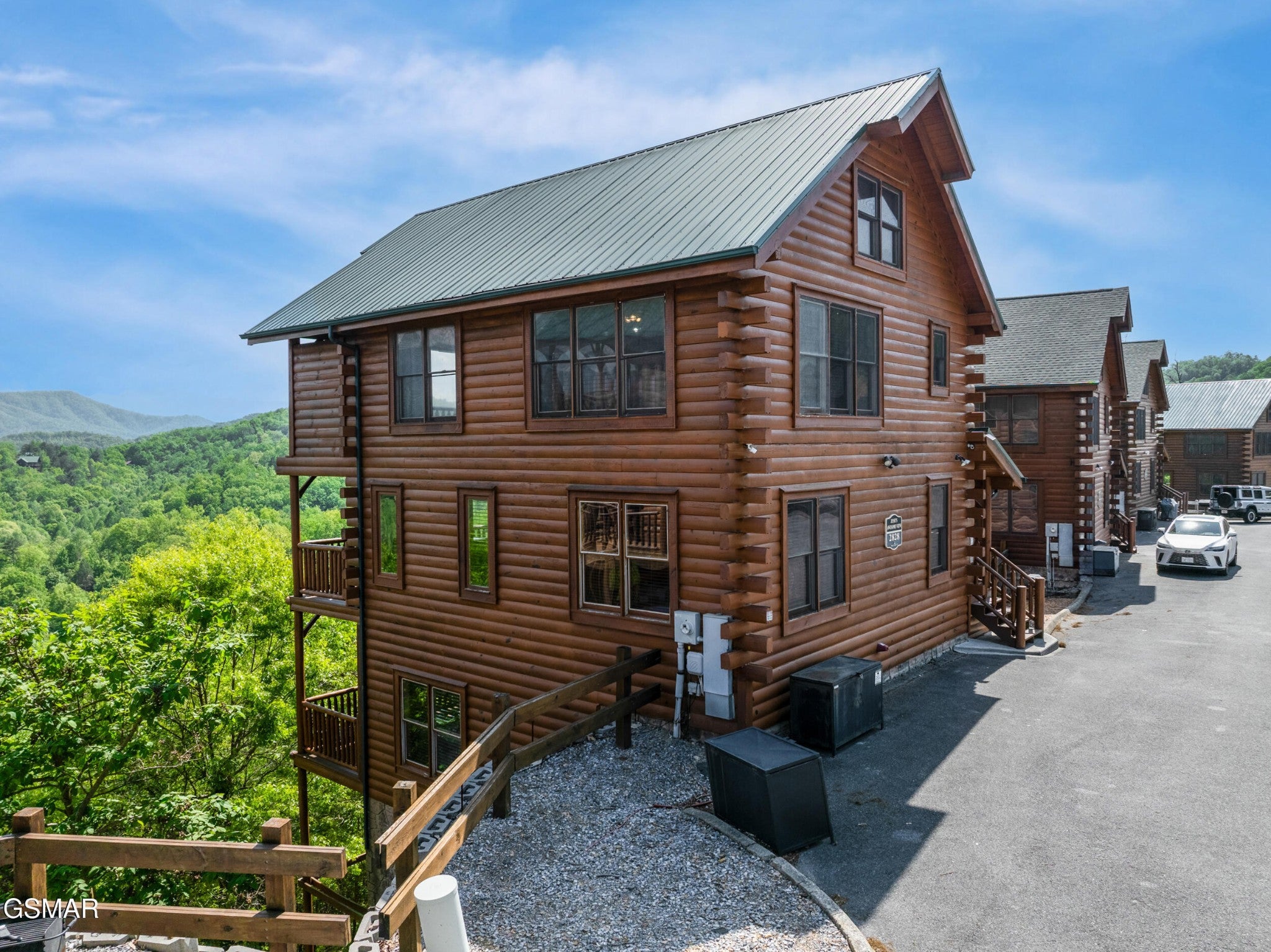 2828 White Oak Ridge Lane