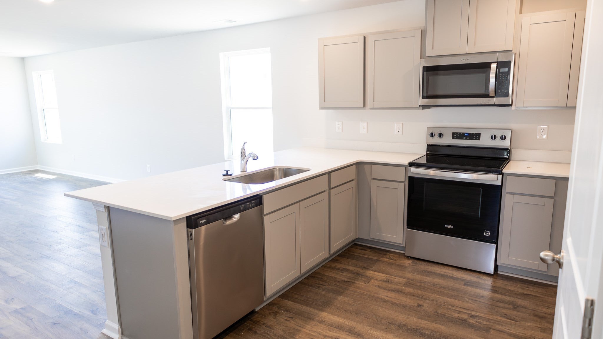 1407 Belmont Way
