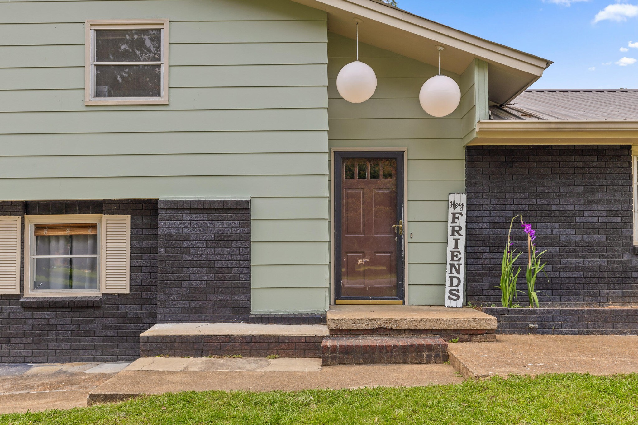 51 N Case Avenue