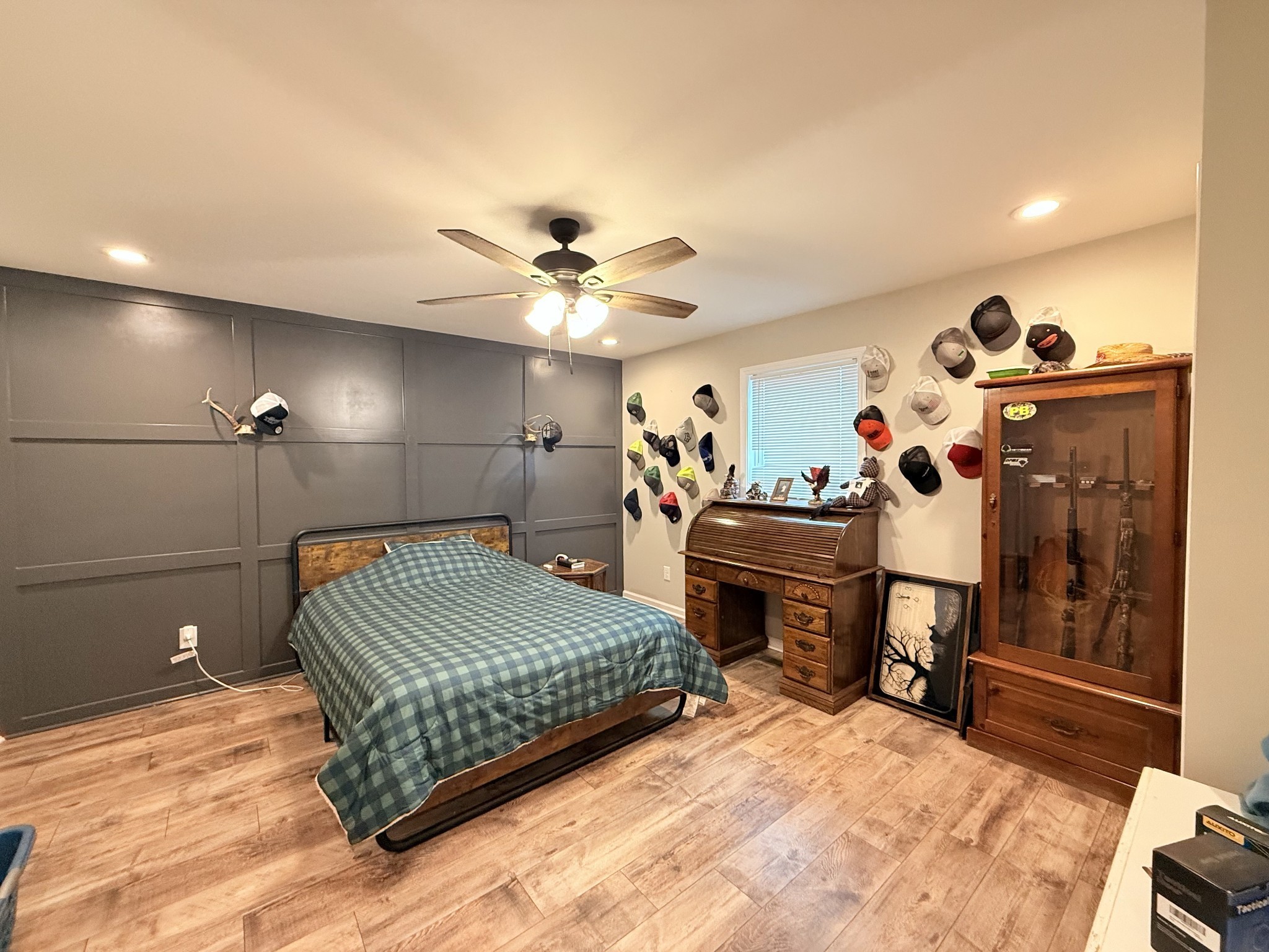 695 Hog Back Ridge Rd