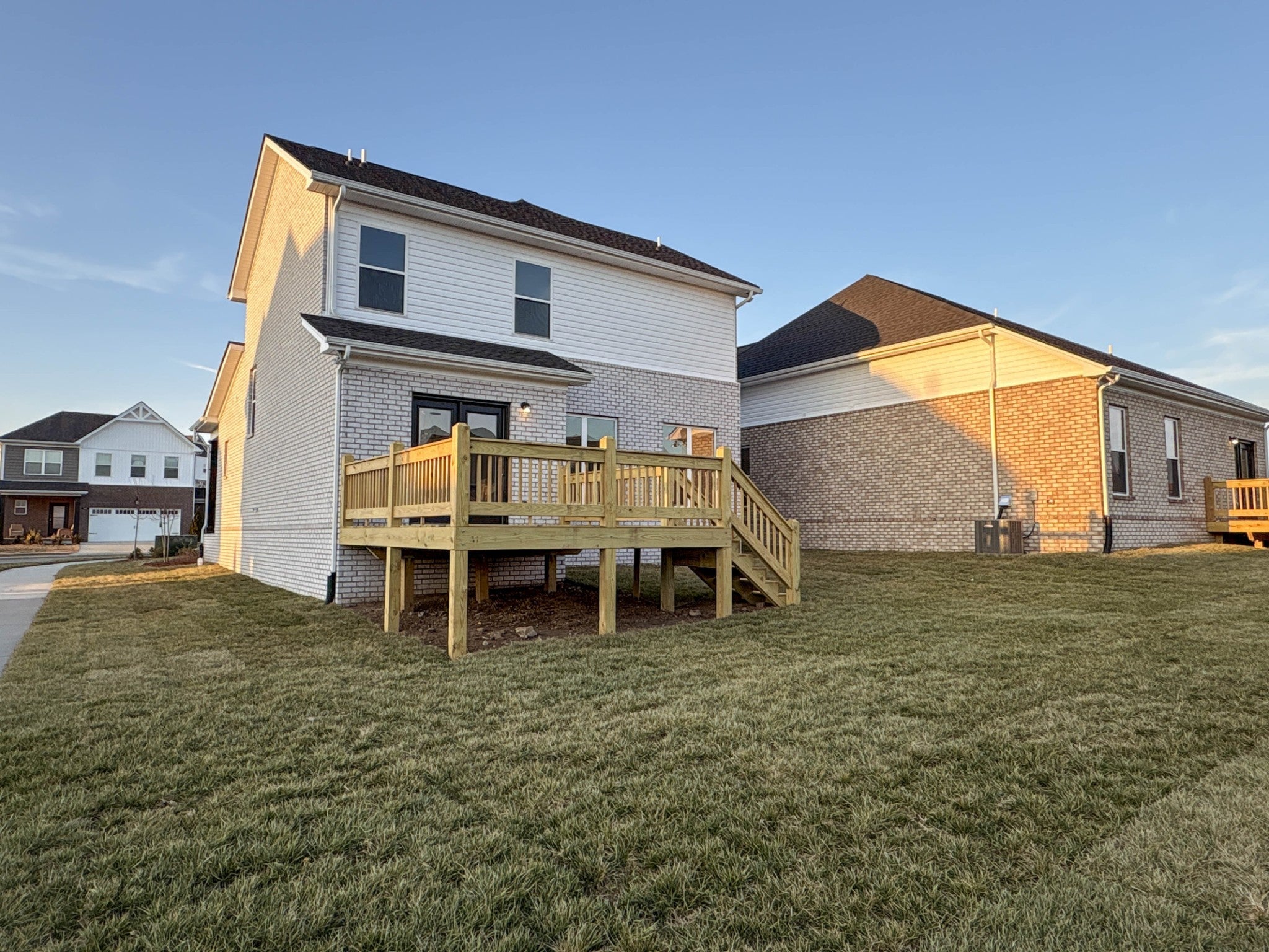 140 Weller Ln