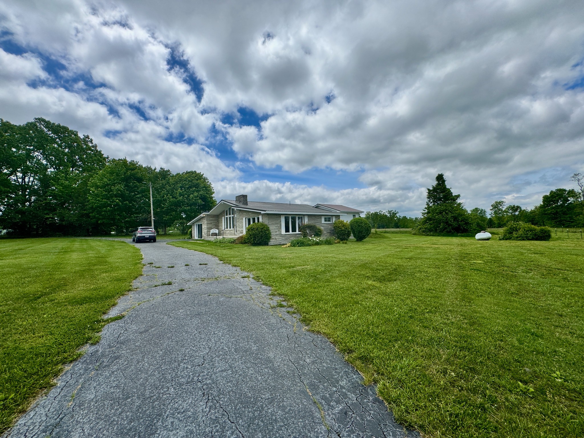 1039 Old Martha Washngton Rd