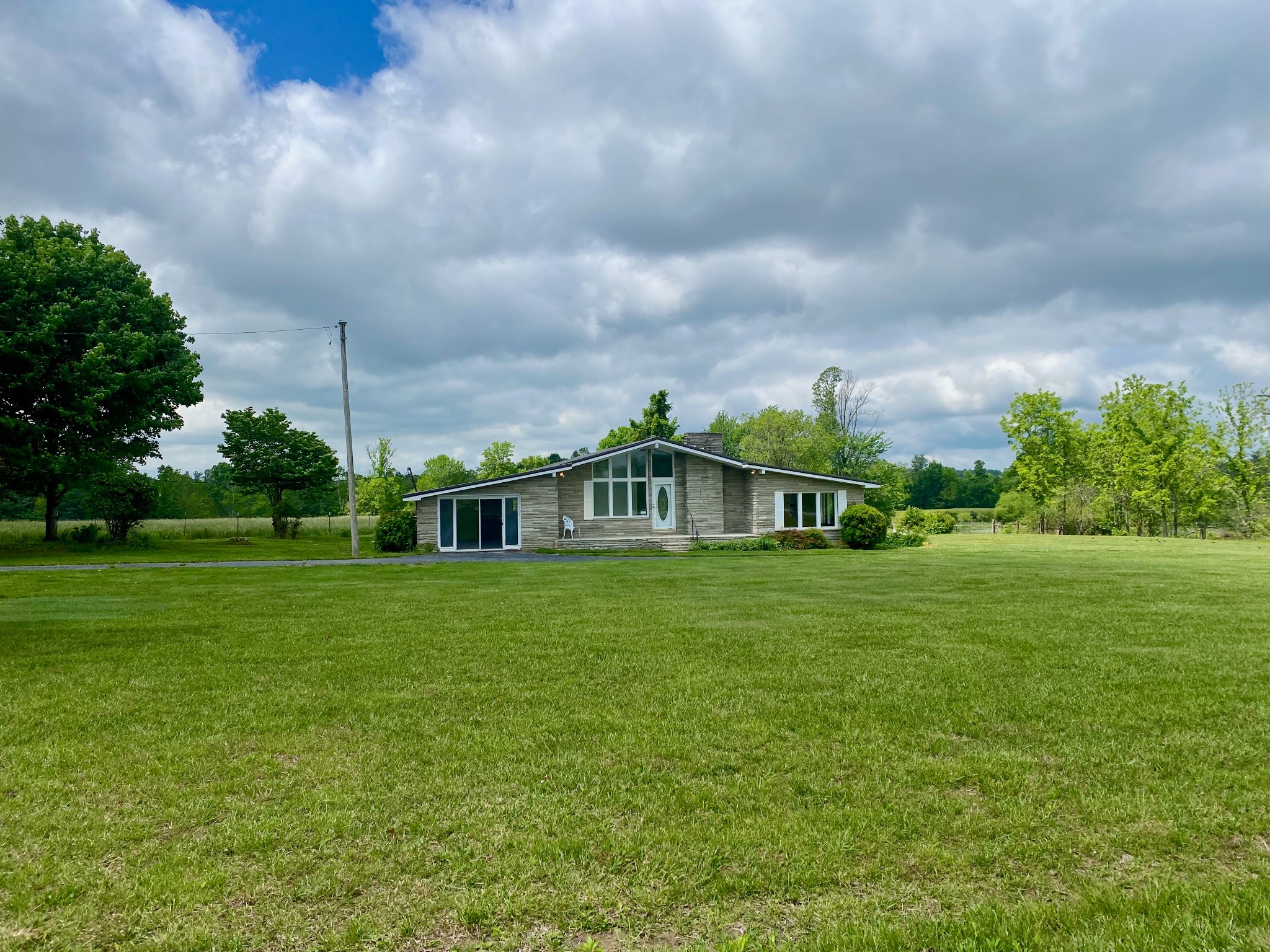 1039 Old Martha Washngton Rd