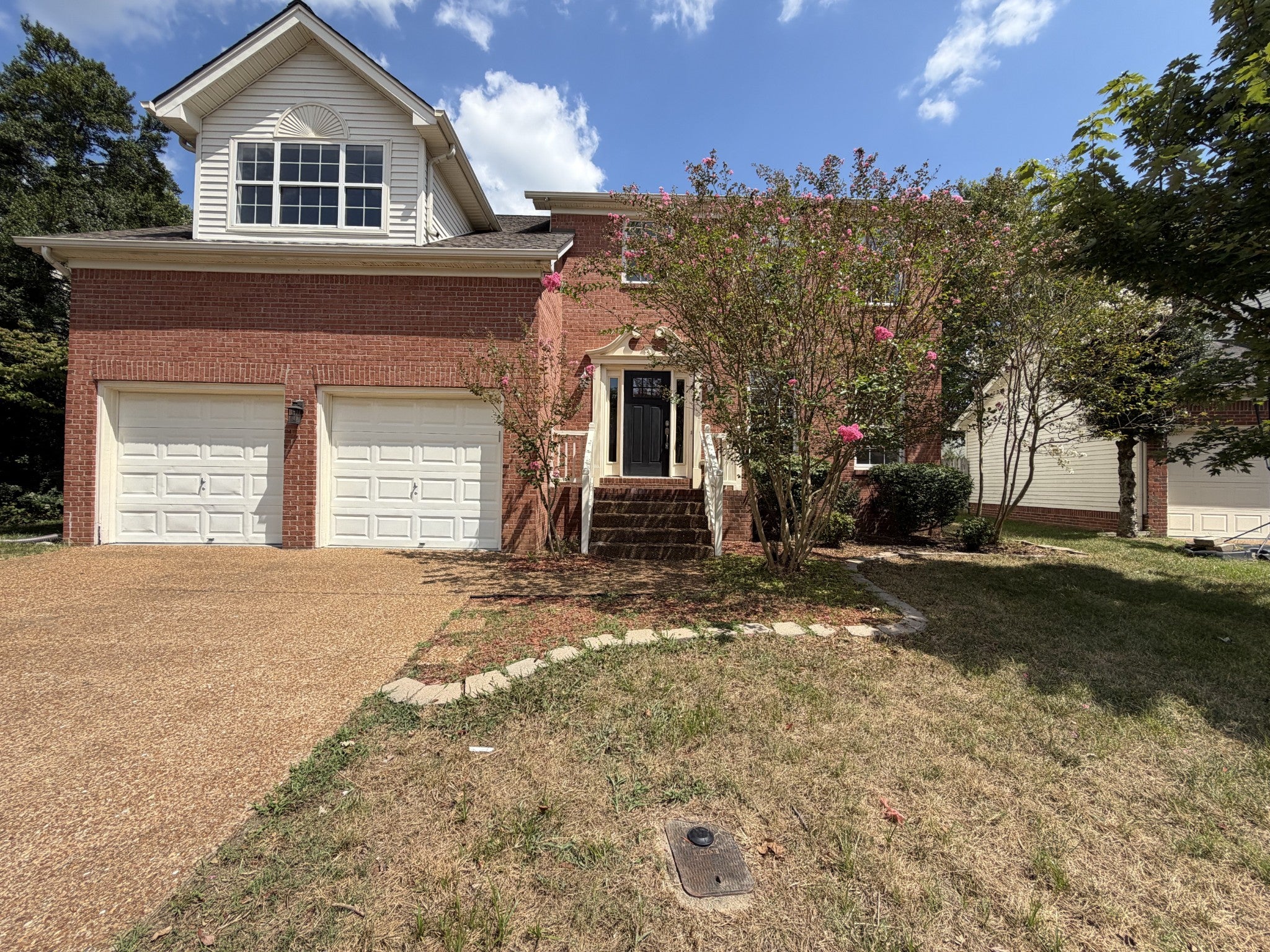 4-bed listing at 2036 Glastonbury Dr, Franklin
