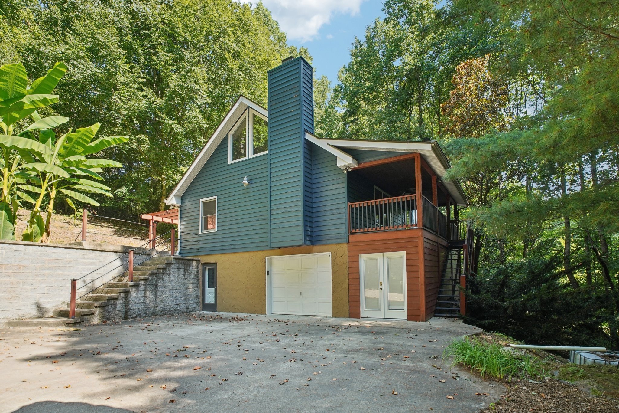1105 Blackburn Dr