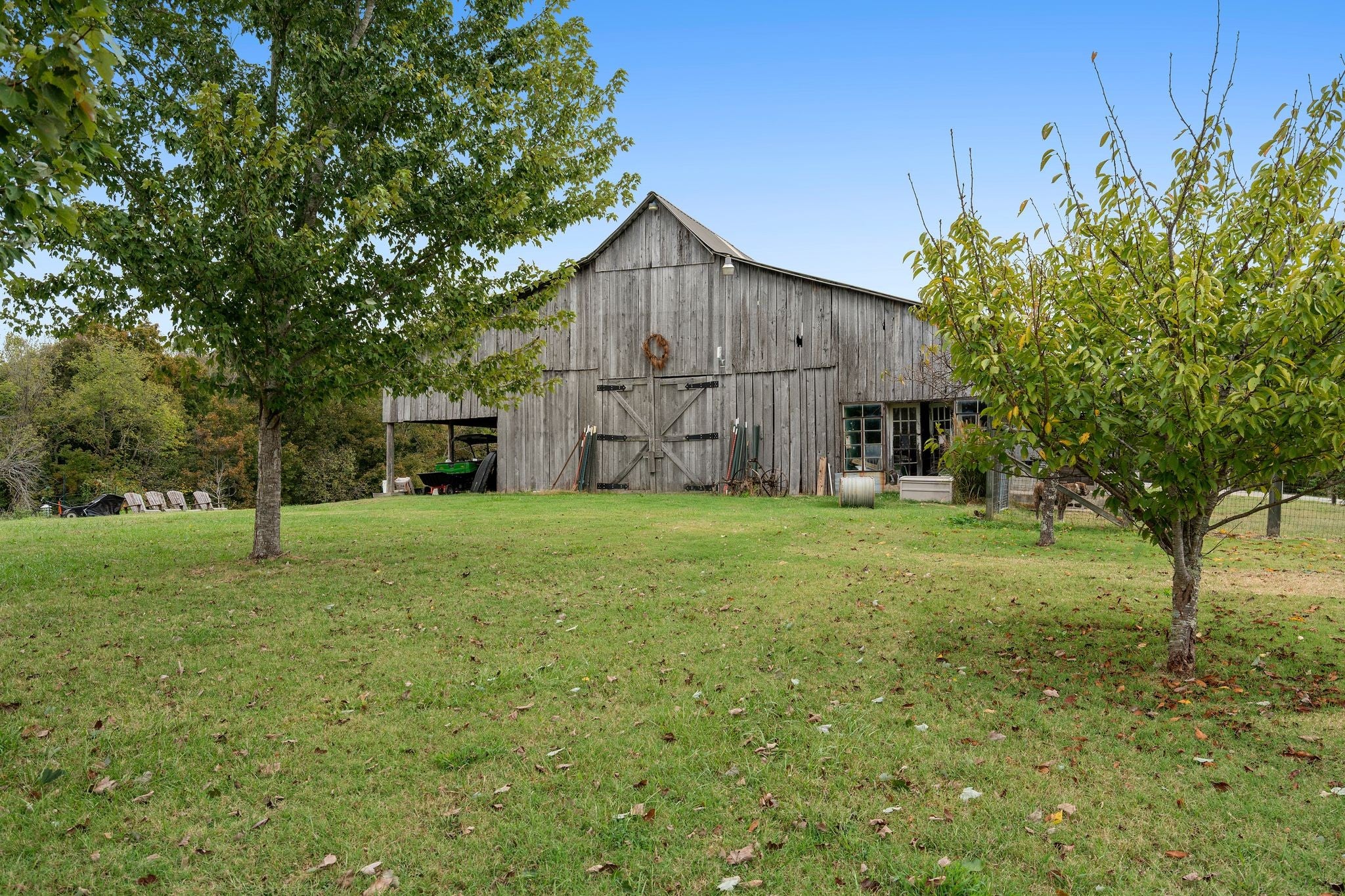 5956 Greenbrier Rd