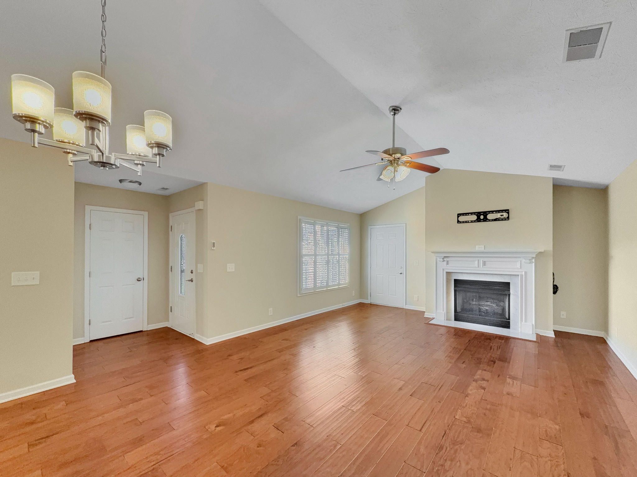 395 Devon Chase Hl 3804