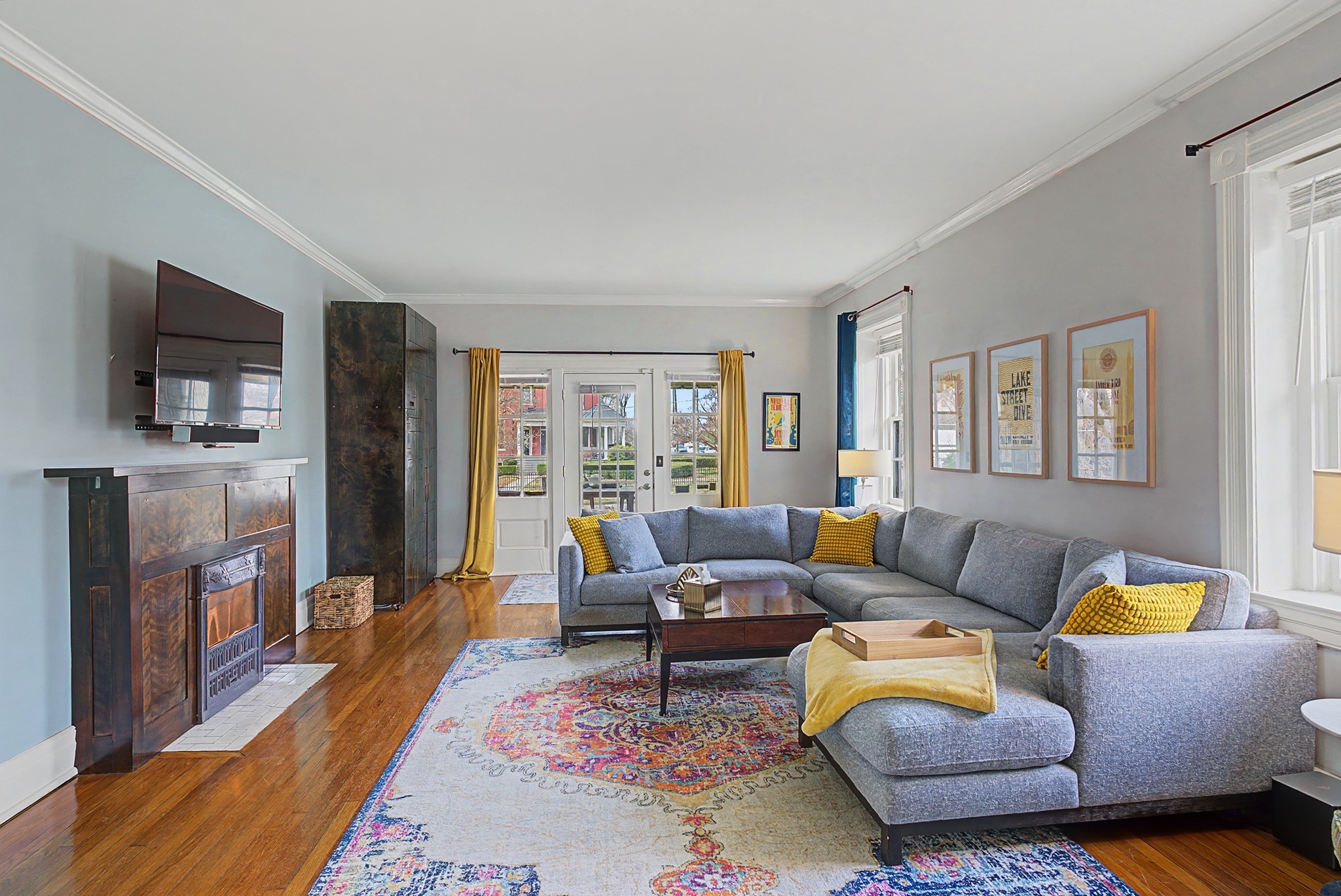 733 Benton Ave