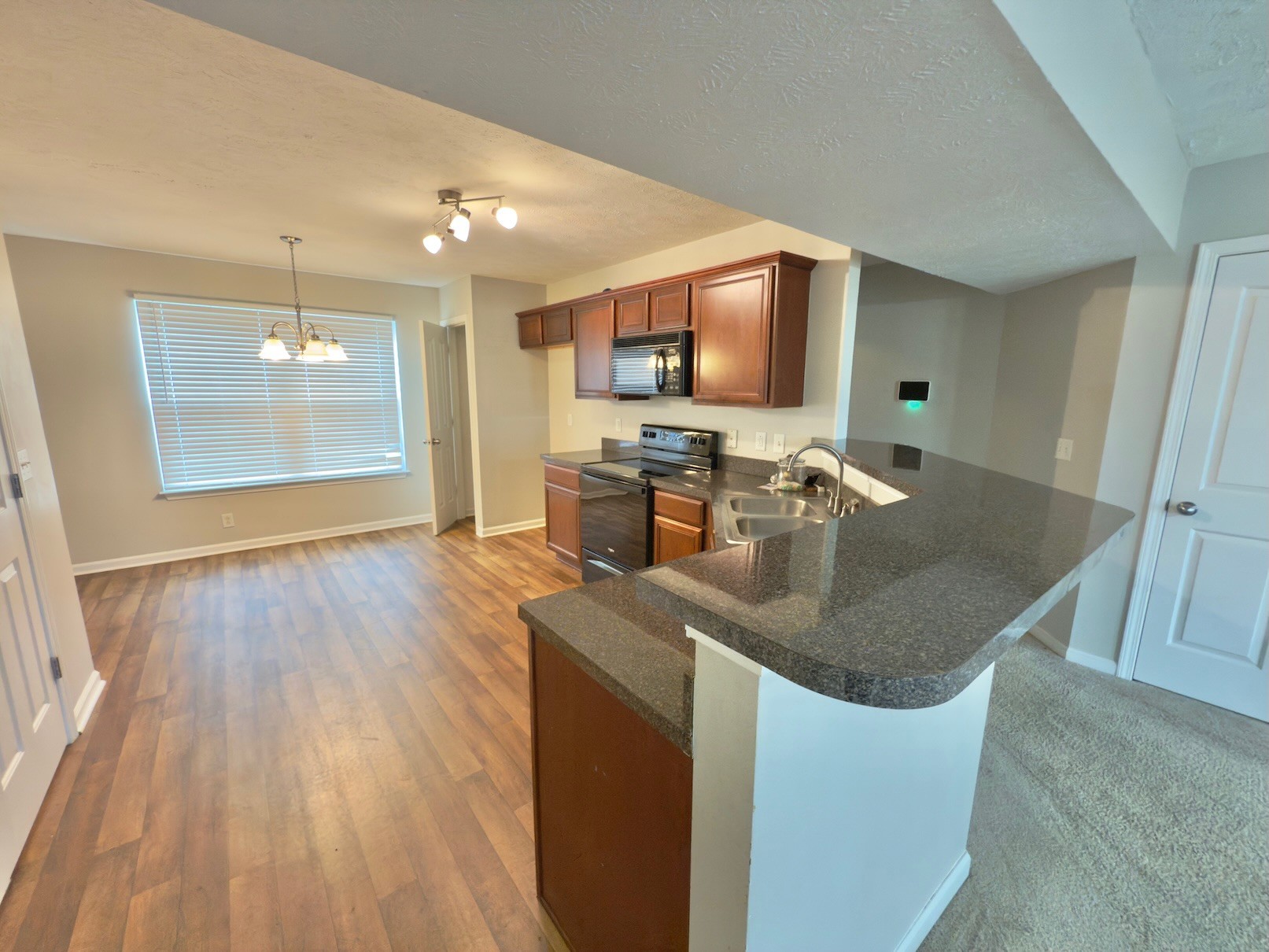 232 Arapaho Dr