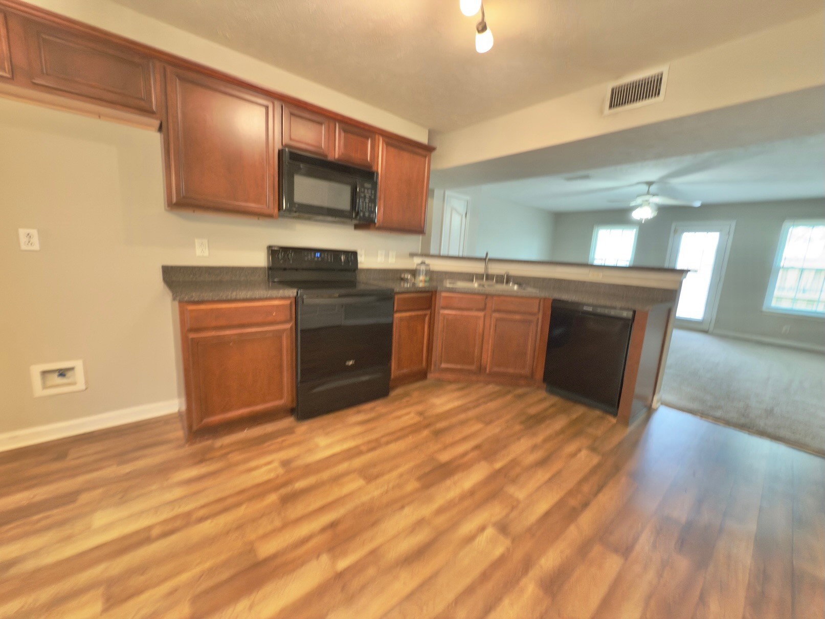 232 Arapaho Dr