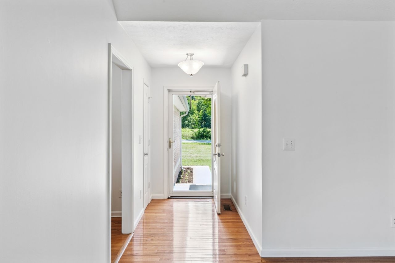 156 Lindsey Hollow Rd