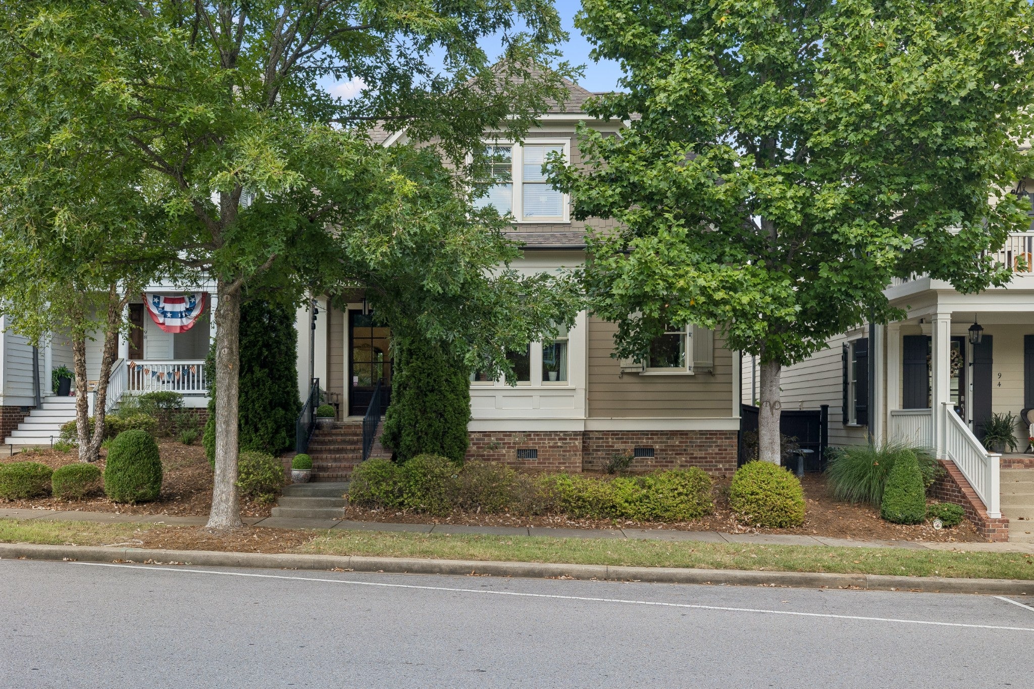 96 Poplar St