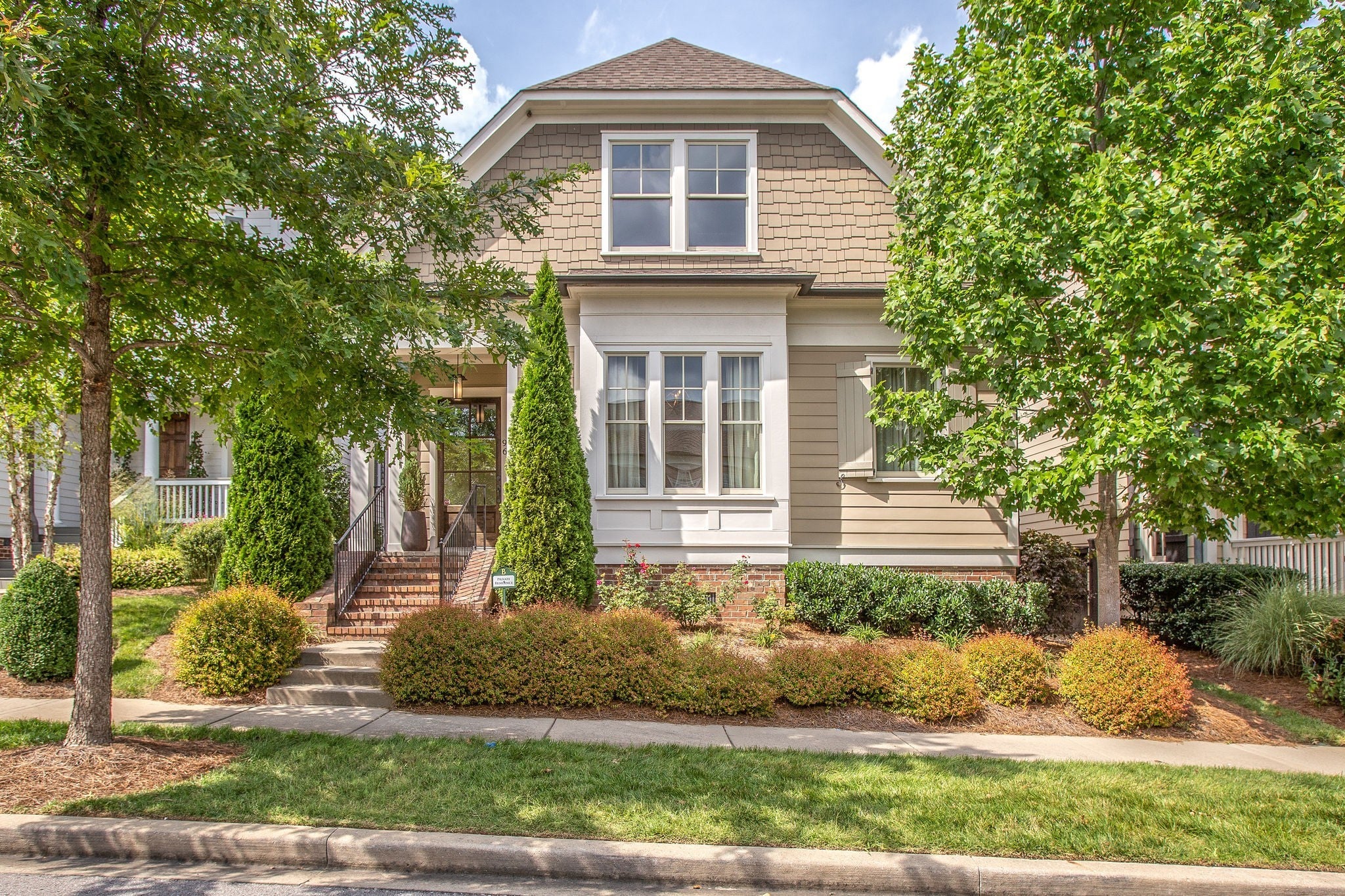 96 Poplar St