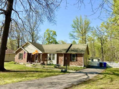 402 Rolling Acres Dr White House TN 37188