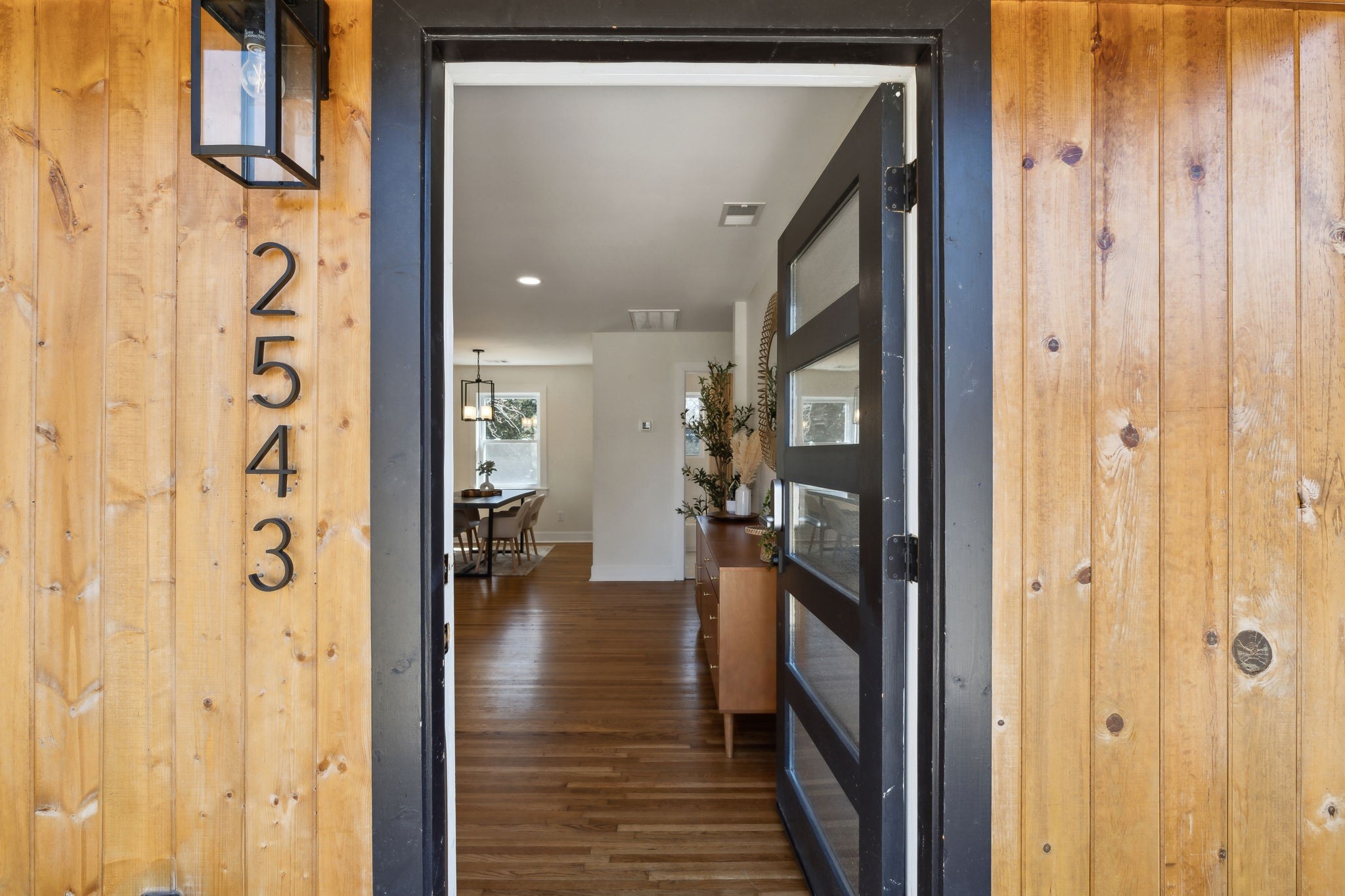 2543 Woodberry