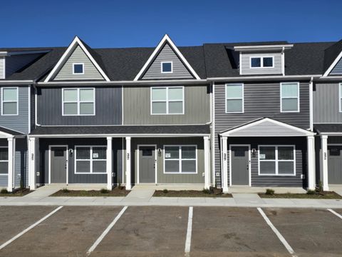 327 Front Ridge Cir Clarksville TN 37040