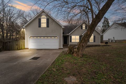 4221 Nandina Ct Murfreesboro TN 37129