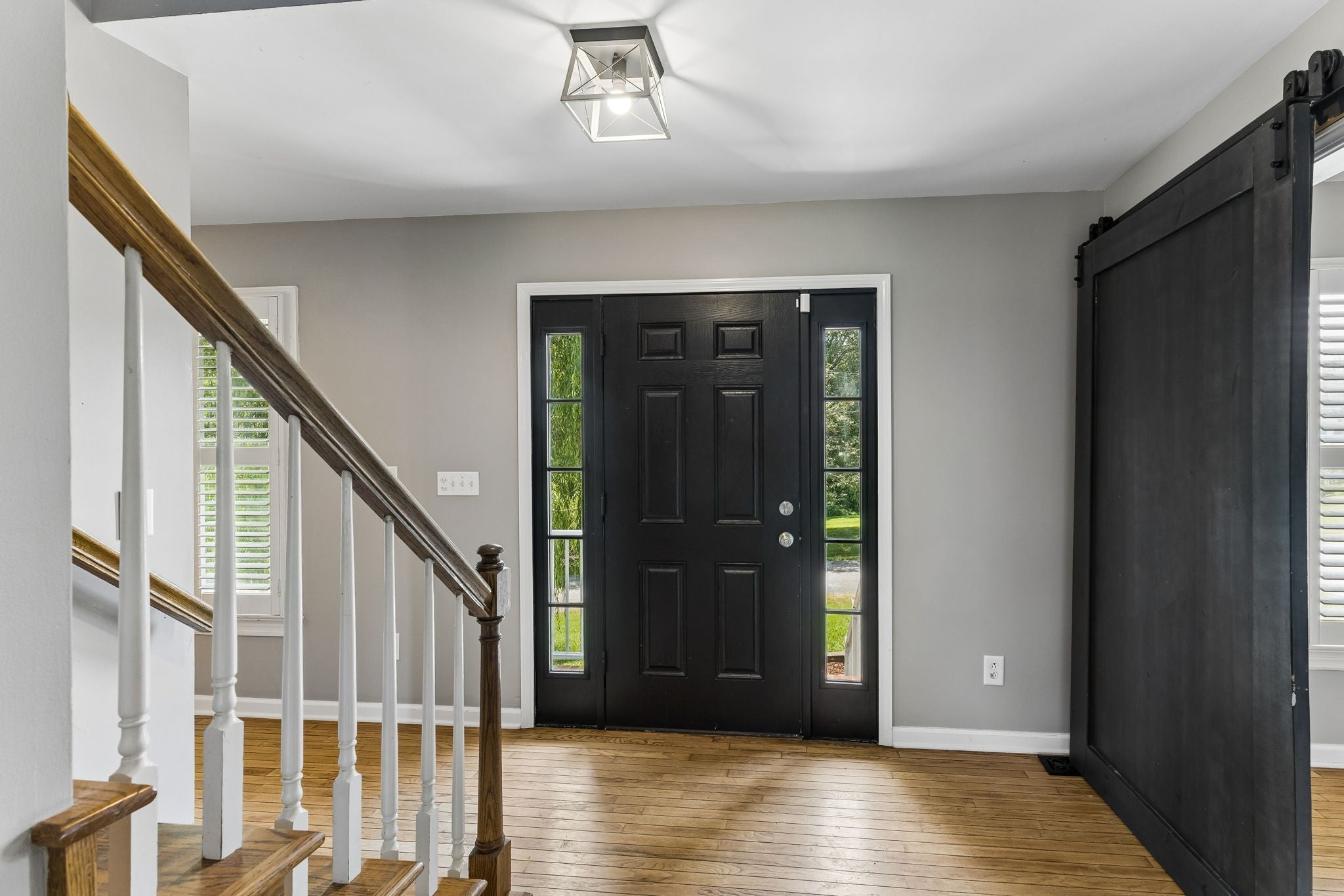240 Crestview Dr
