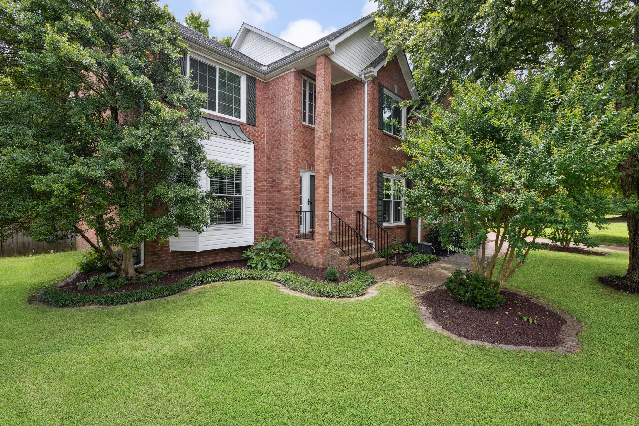 320 Dandridge Dr
