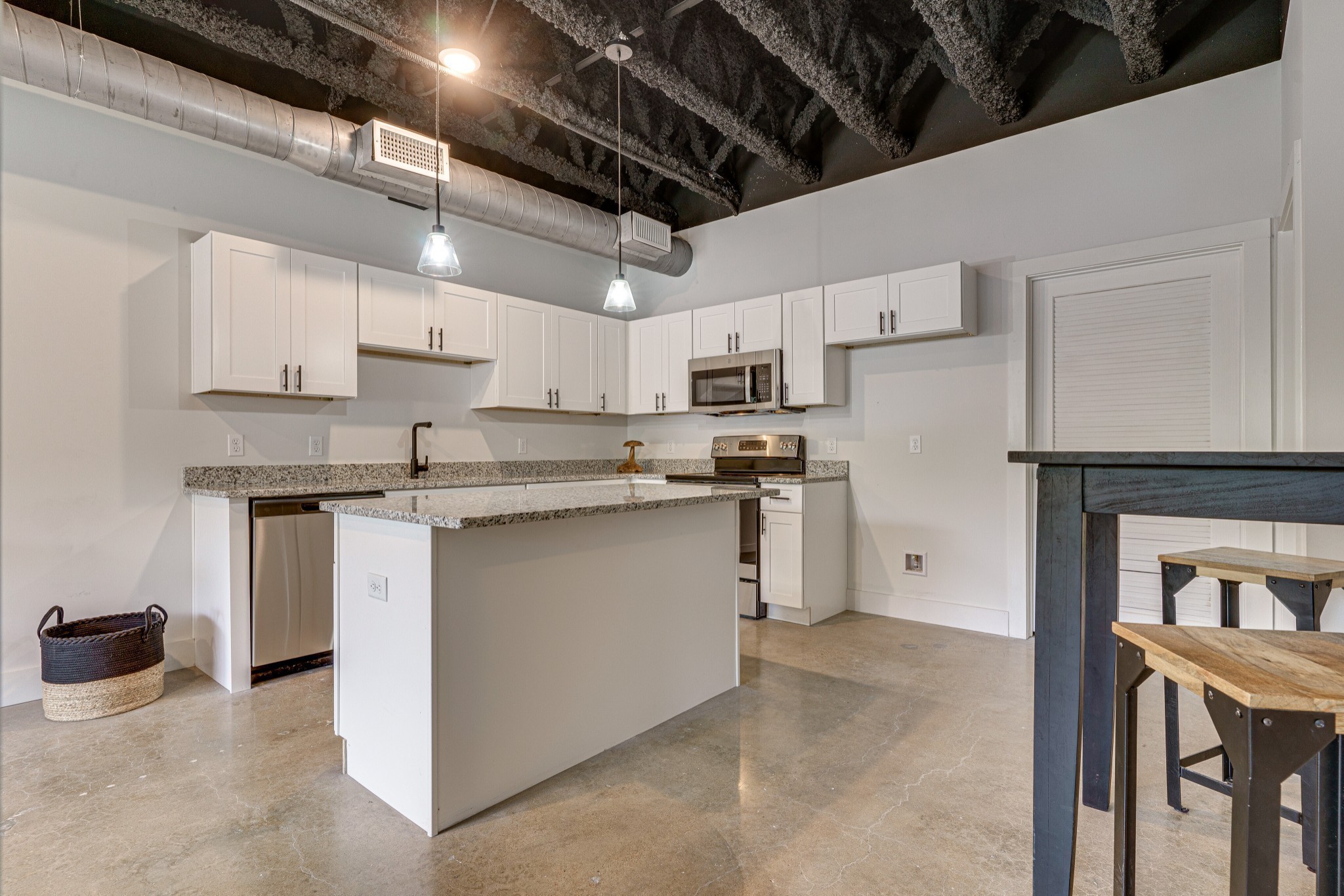 293 Plus Park Blvd 113