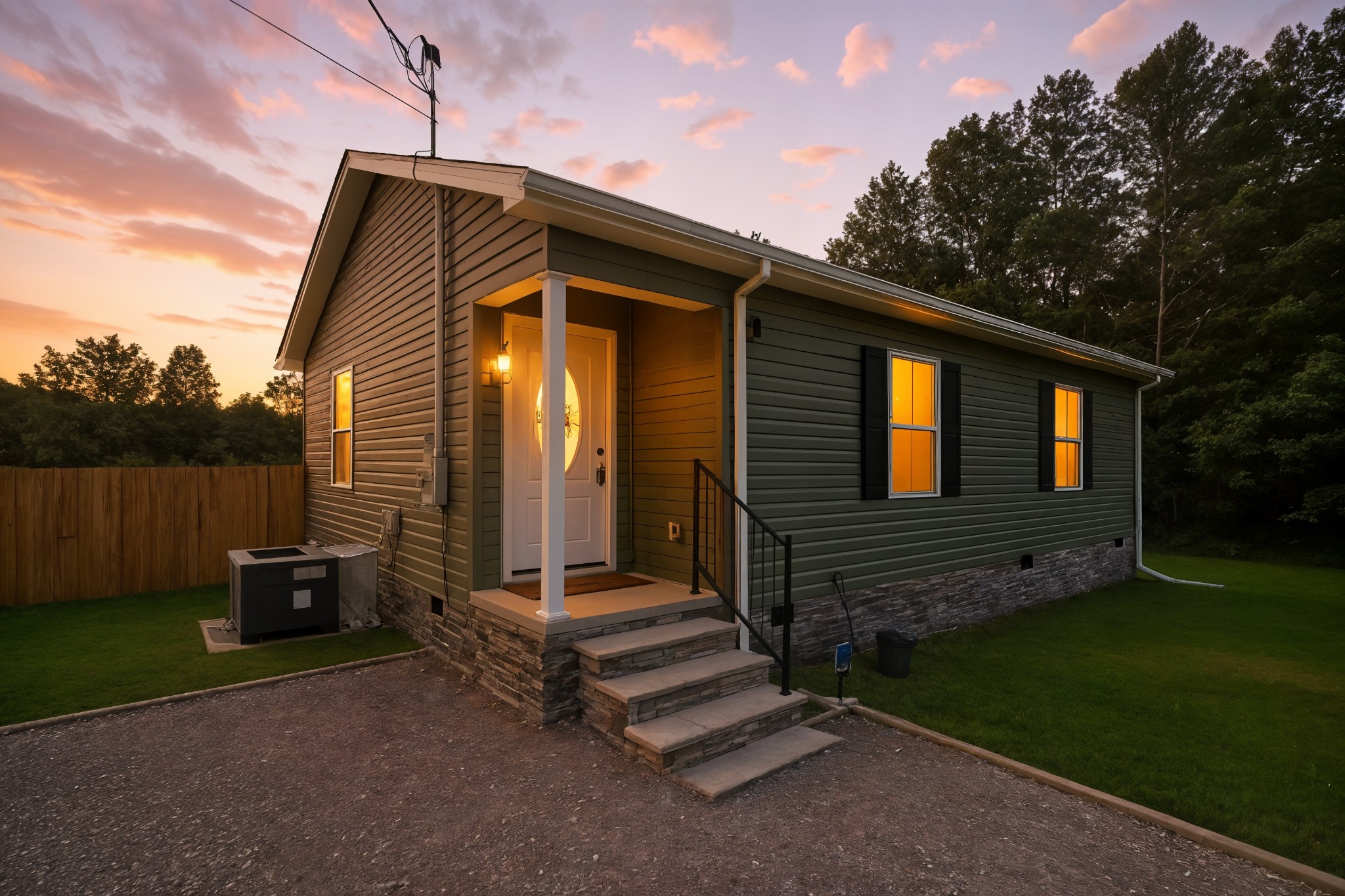 52 Pleasant Ln